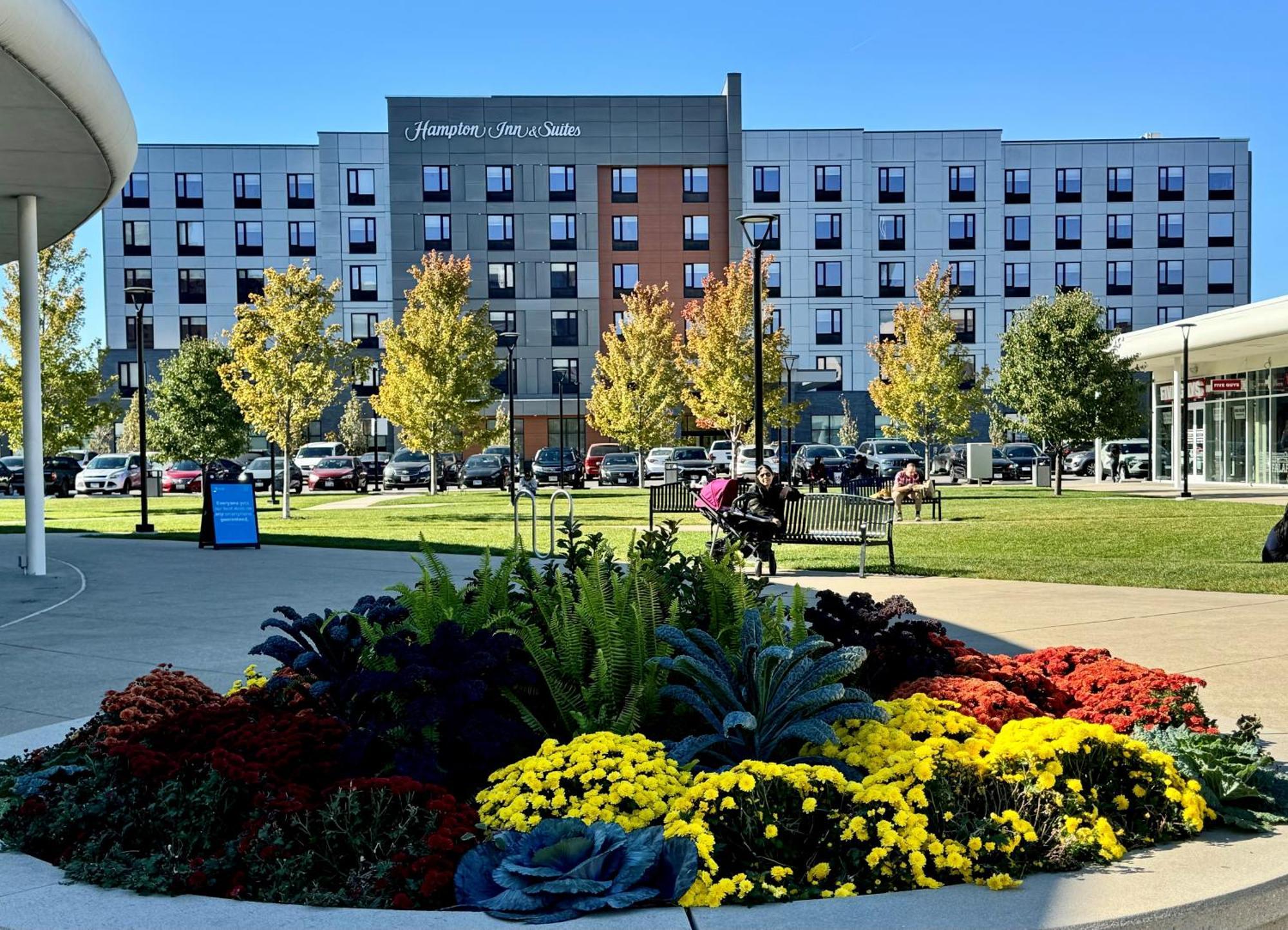 Hampton Inn & Suites Chicago Medical District Uic Exterior foto